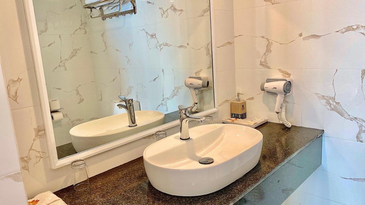 Kaani Palm Beach Maafushi Ngoại thất bức ảnh